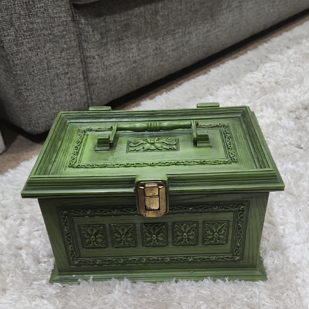 Vintage Max Klein Green Plastic Sewing Box
